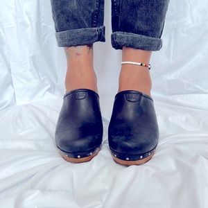 Ugg clogs